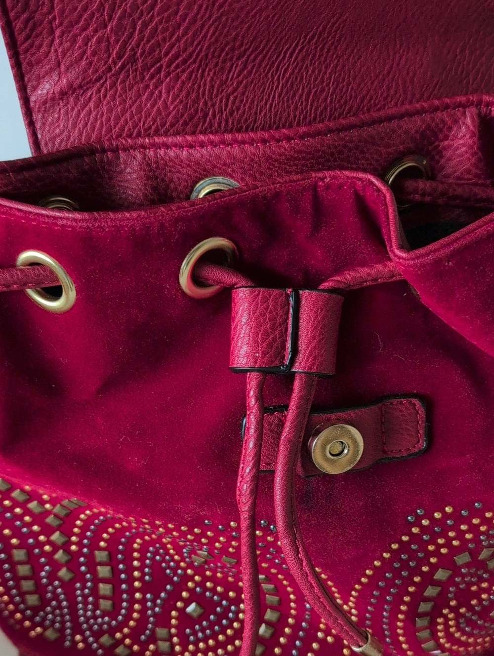 NWT Mellow World Vegan Embellished Stud Drawstring Backpack Bag - Picture 3 of 12